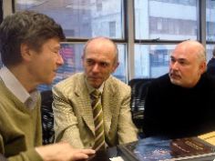 Strategy session at the GSI office with Jeffrey Sachs, the President of Slovenia and others