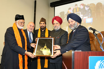 Anwar ul Haque Chishty, Jonathan Granoff, Salman Chishty, Ambassador Hardeep Singh Puri, and Ambassador Manjeev Singh Puri (photography credits: Jay Mandal) Anwar ul Haque Chishty, Jonathan Granoff, Salman Chishty, Ambassador Hardeep Singh Puri, and Ambassador Manjeev Singh Puri (photography credits: Jay Mandal)